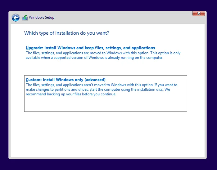 انتخاب Custom Install - پاک کردن اطلاعات قبلی برای شروعی تازه