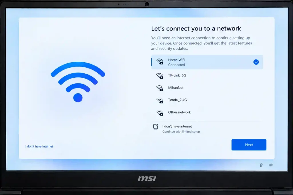 به شبکه Wi-Fi متصل شوید یا از اتصال شبکه کابلی استفاده کنید.